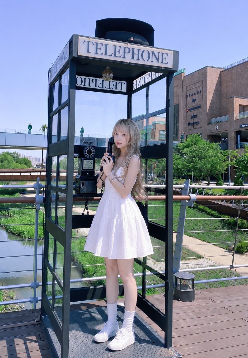 잠깐 여우무당이랑 라콜할래?