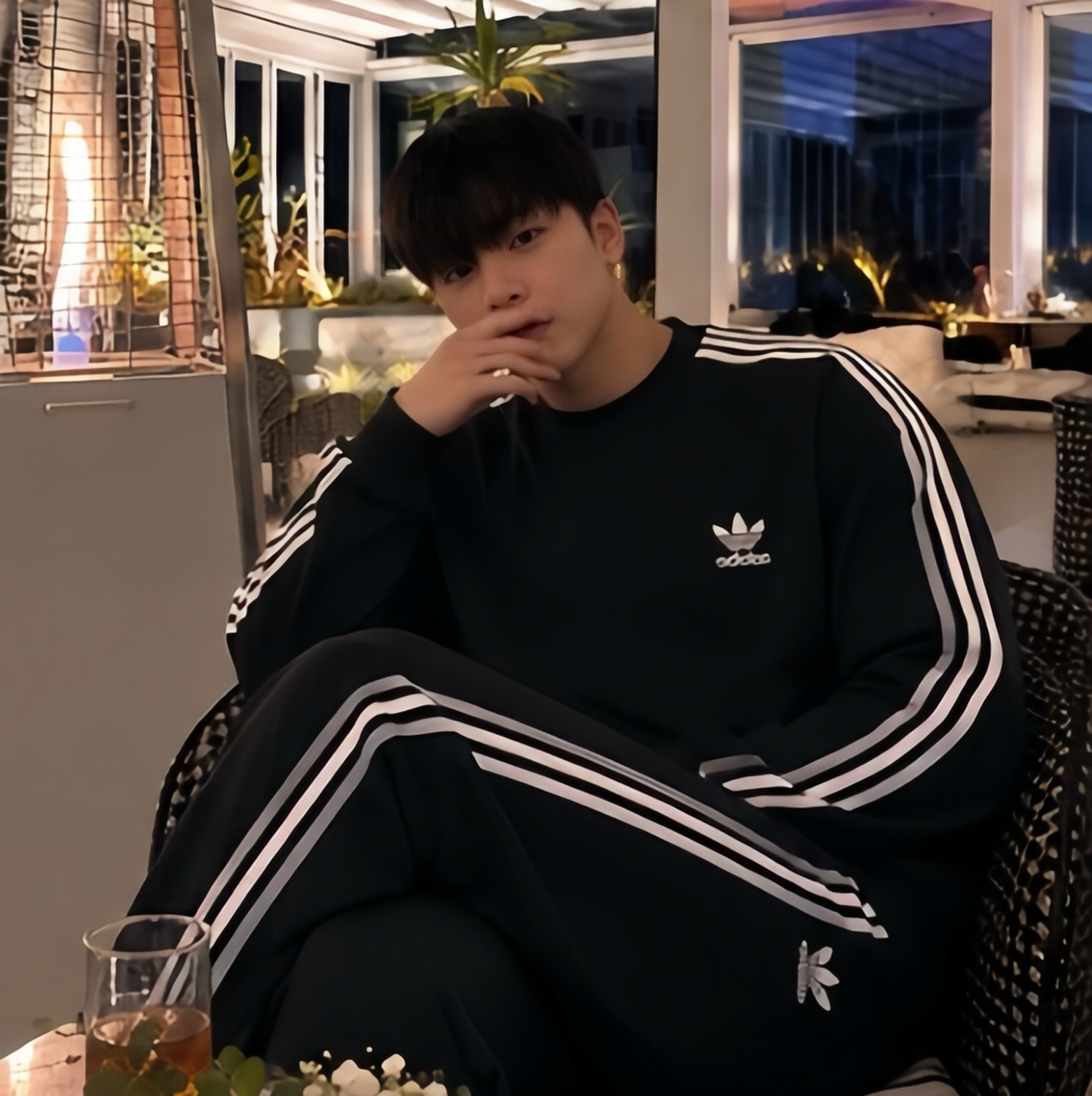 다 들어와