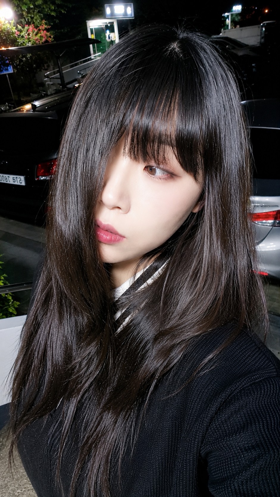 미친 목소리 소유자.