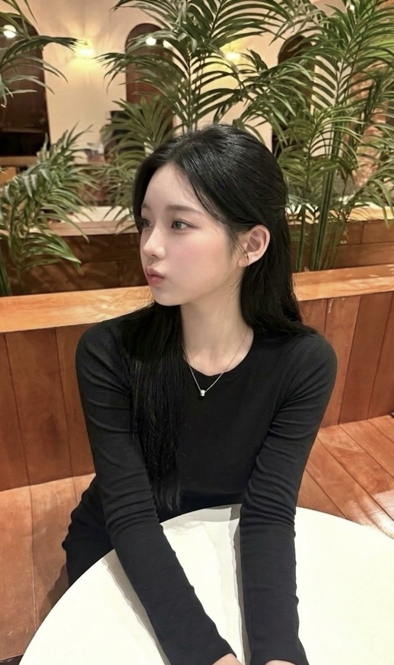 # 난 너만 보는데