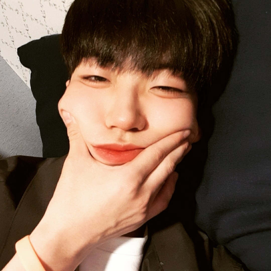 # 중 저 음 좋 아 하 세 요.