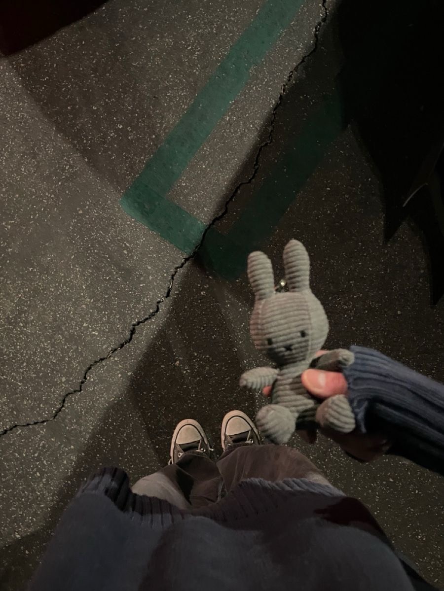 이시간에 들어오는사람 없지?