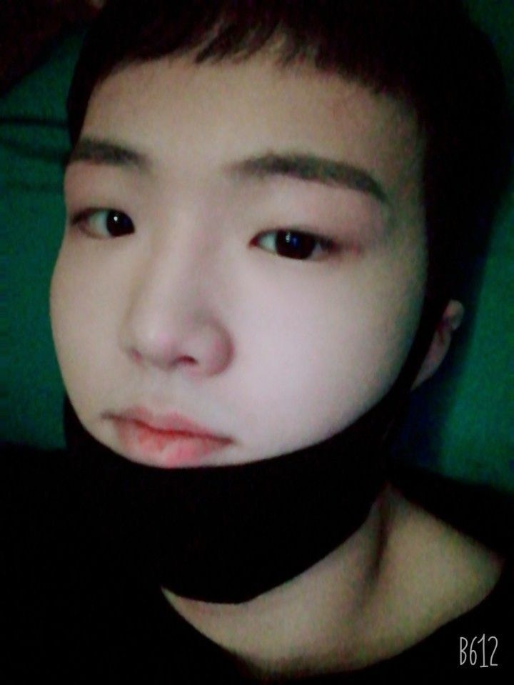아   무    나