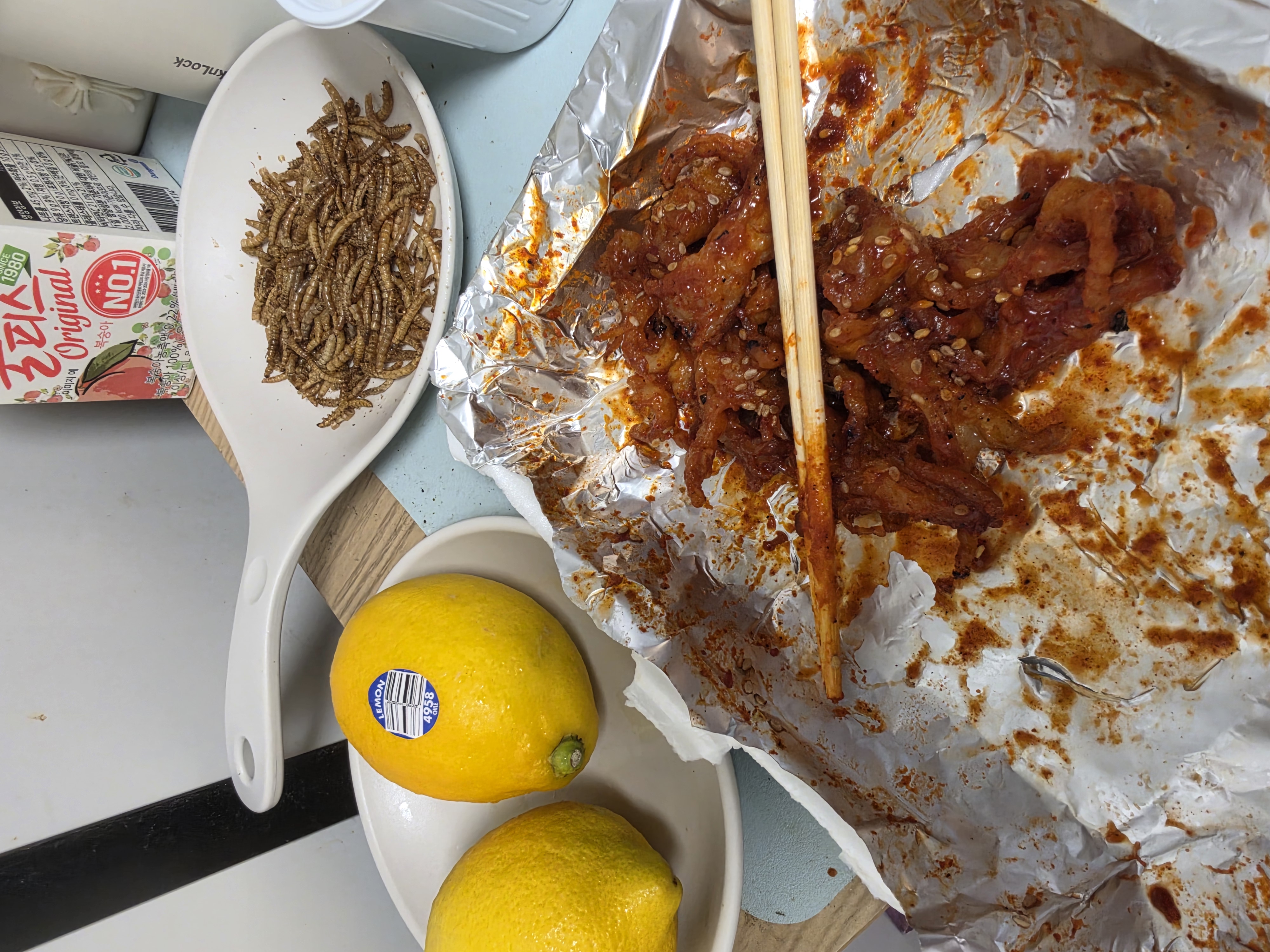 밀웜+닭발+생레몬 괴식 먹방 
