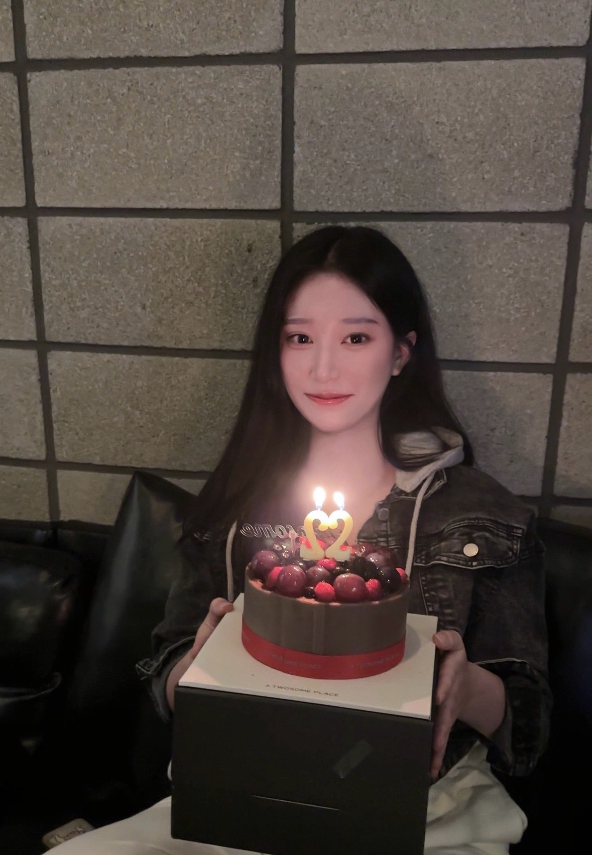 옆에 누워봐