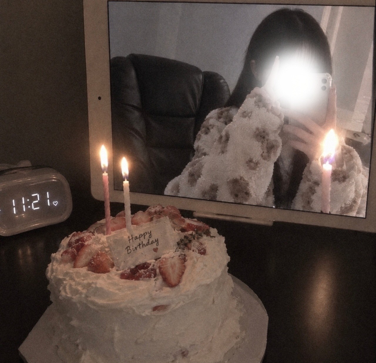 오랜만이야 보고싶었어?