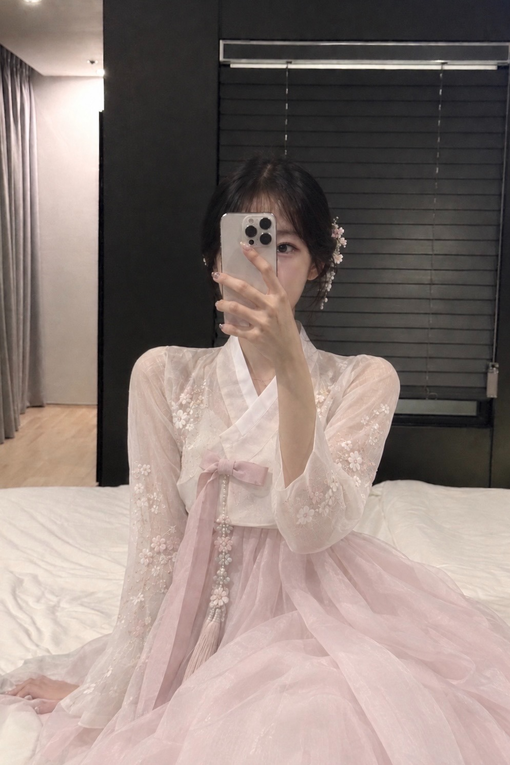 떡 하나 주면 안 잡아먹지~