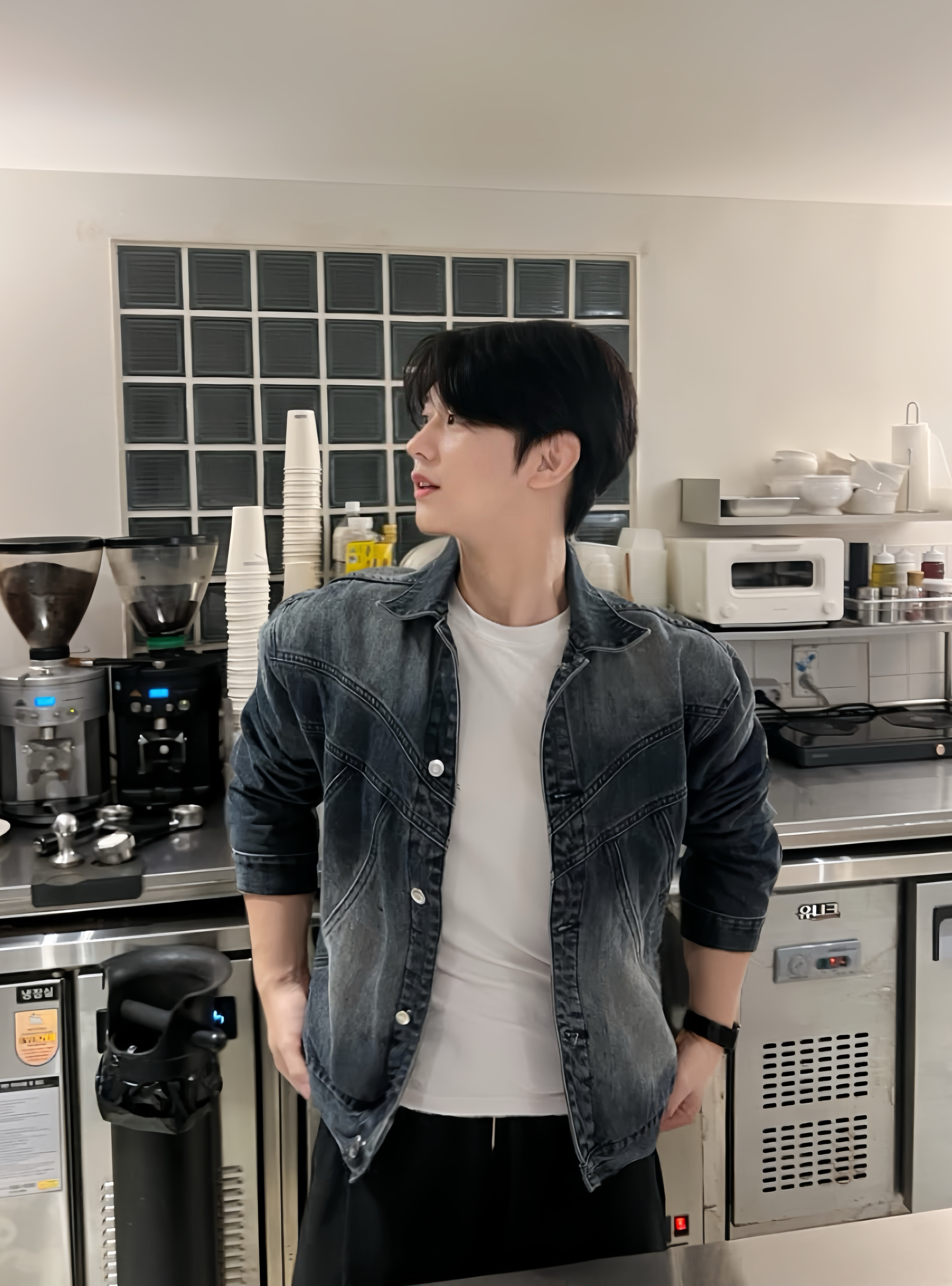 #_나 보고싶었어?