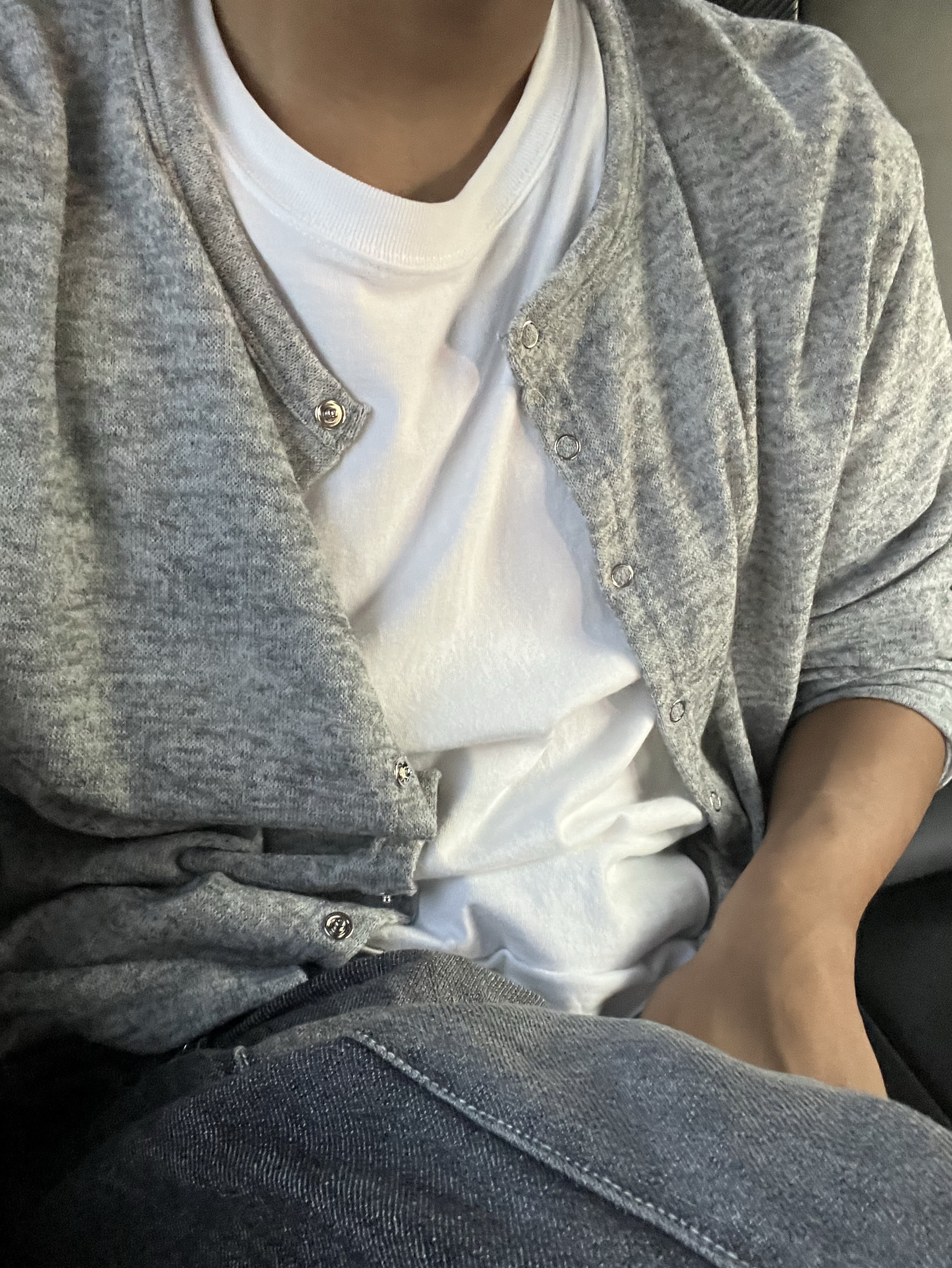예쁜사람 우대 