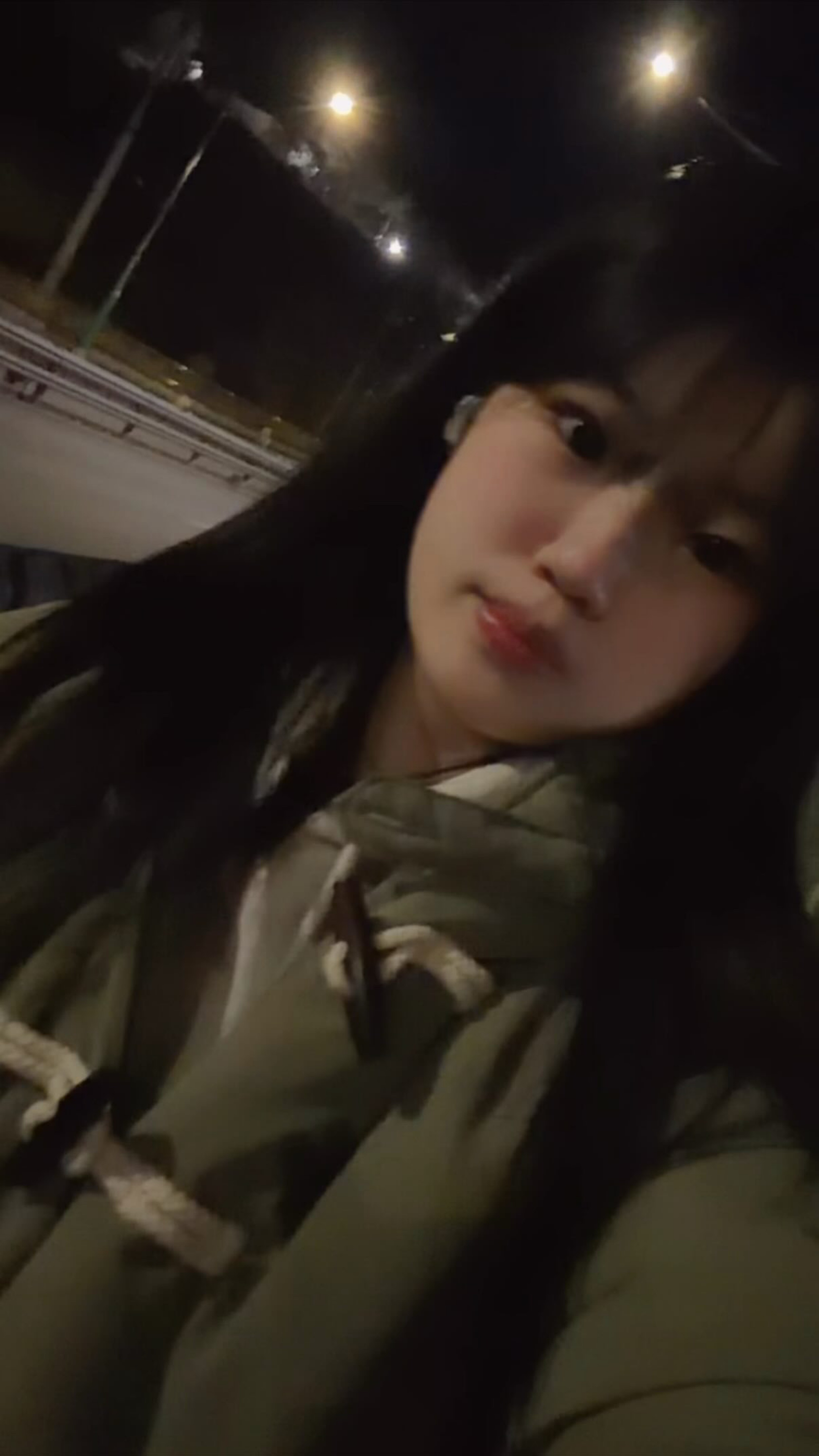 난 방송할게 넌 머핸 ?