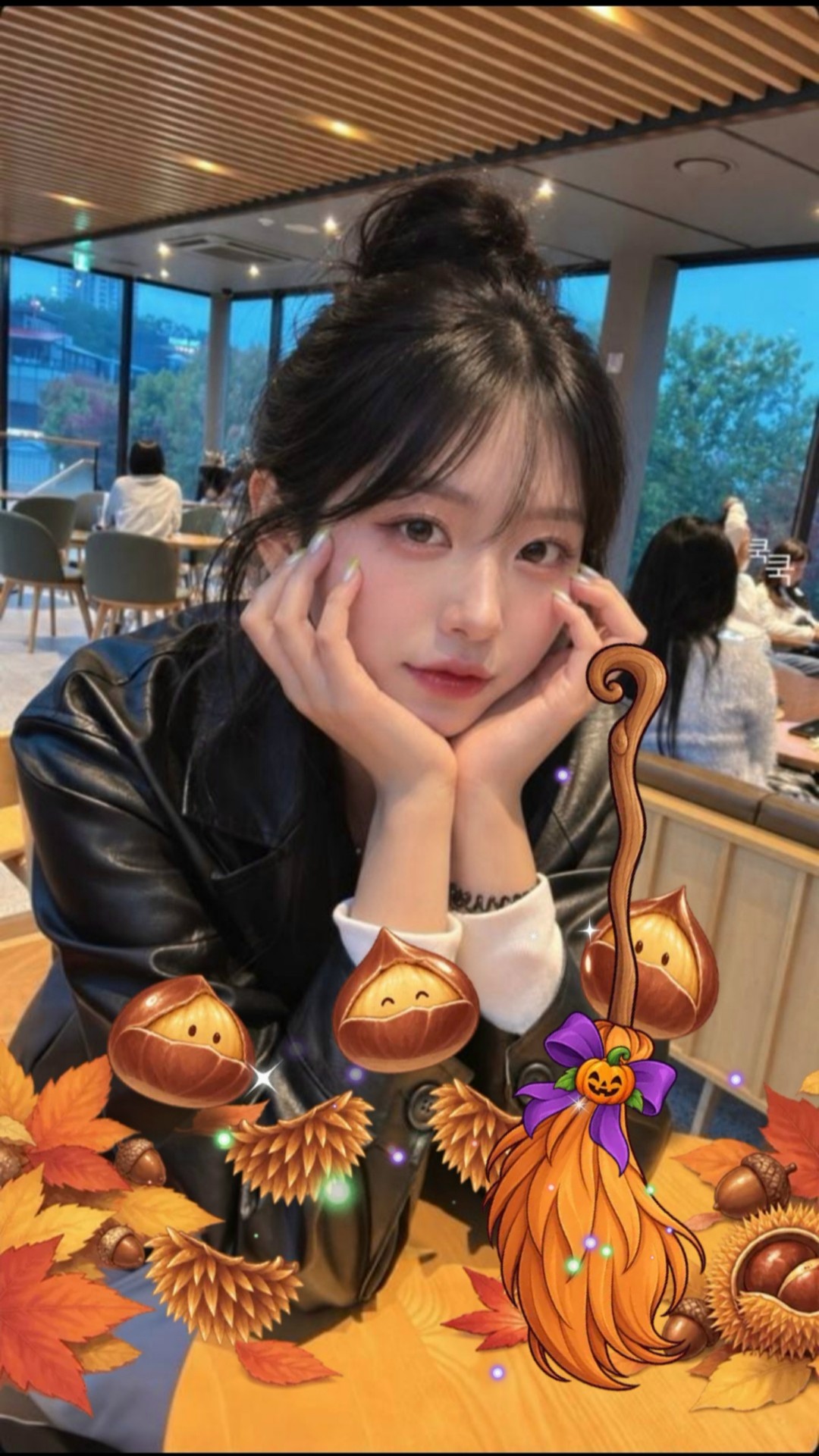 👻만나면 반갑다고👻