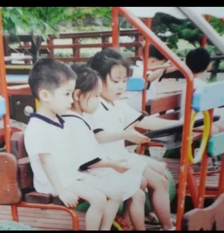 하 이