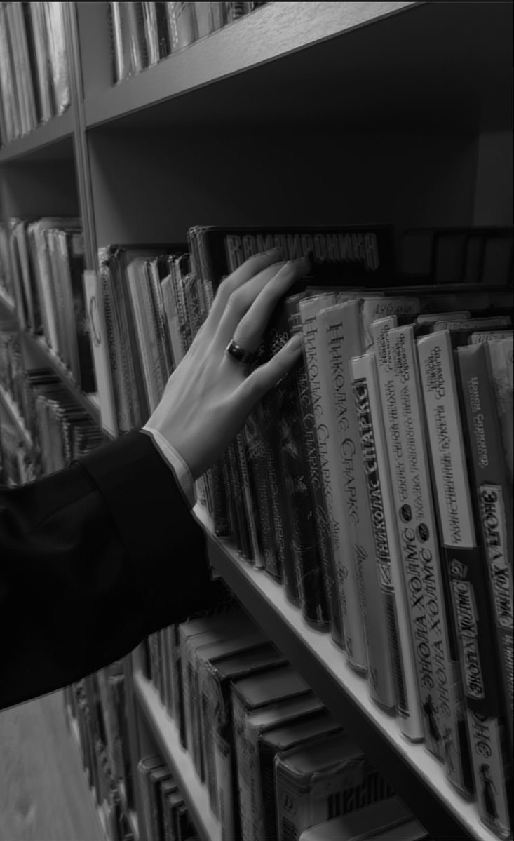 𝒅𝒆𝒆𝒑 𝒓𝒆𝒅 🥀 ʳᵉᵈ