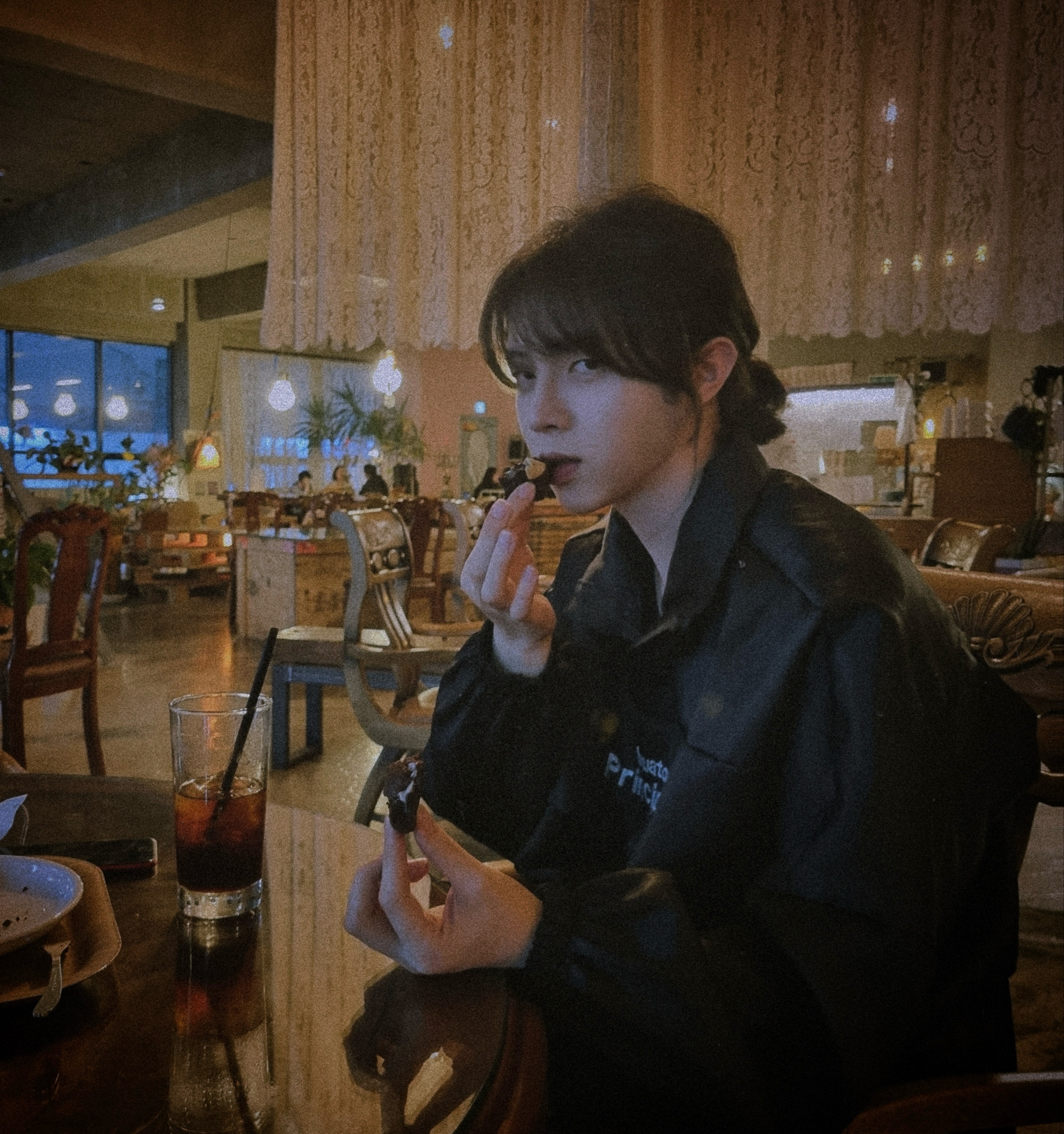 지 음 𝒿ℯ𝓊𝑚