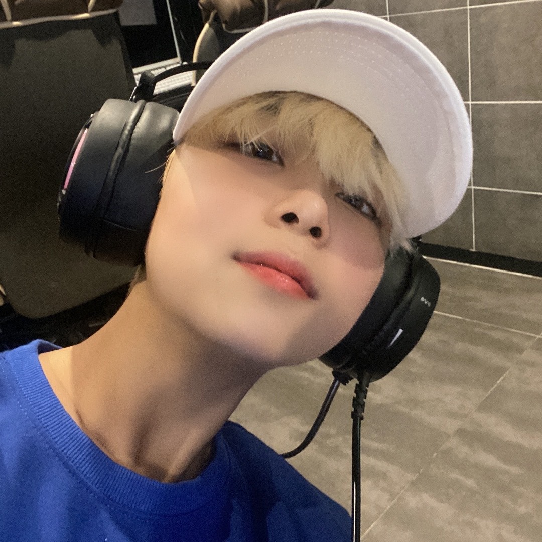 ⋆⑅ 리 온 ˚₊