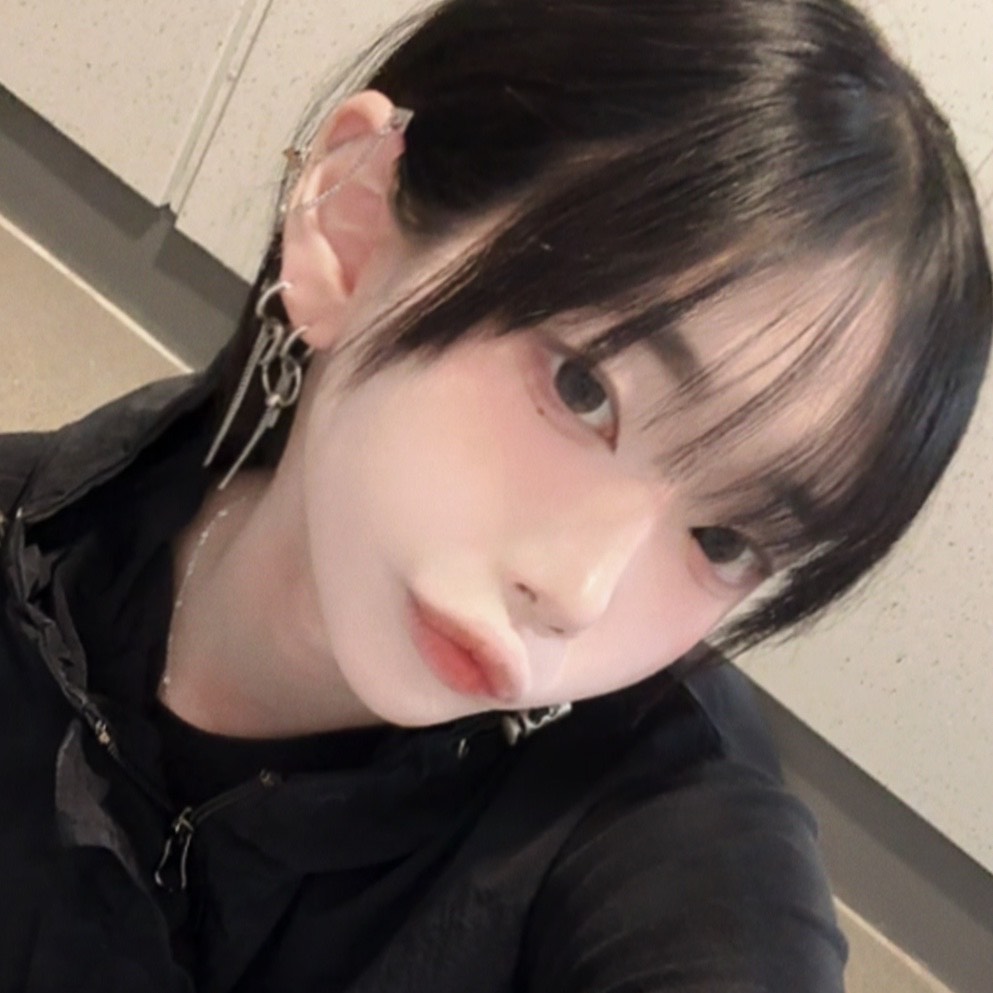 ｡ﾟᕹ  김 가 네