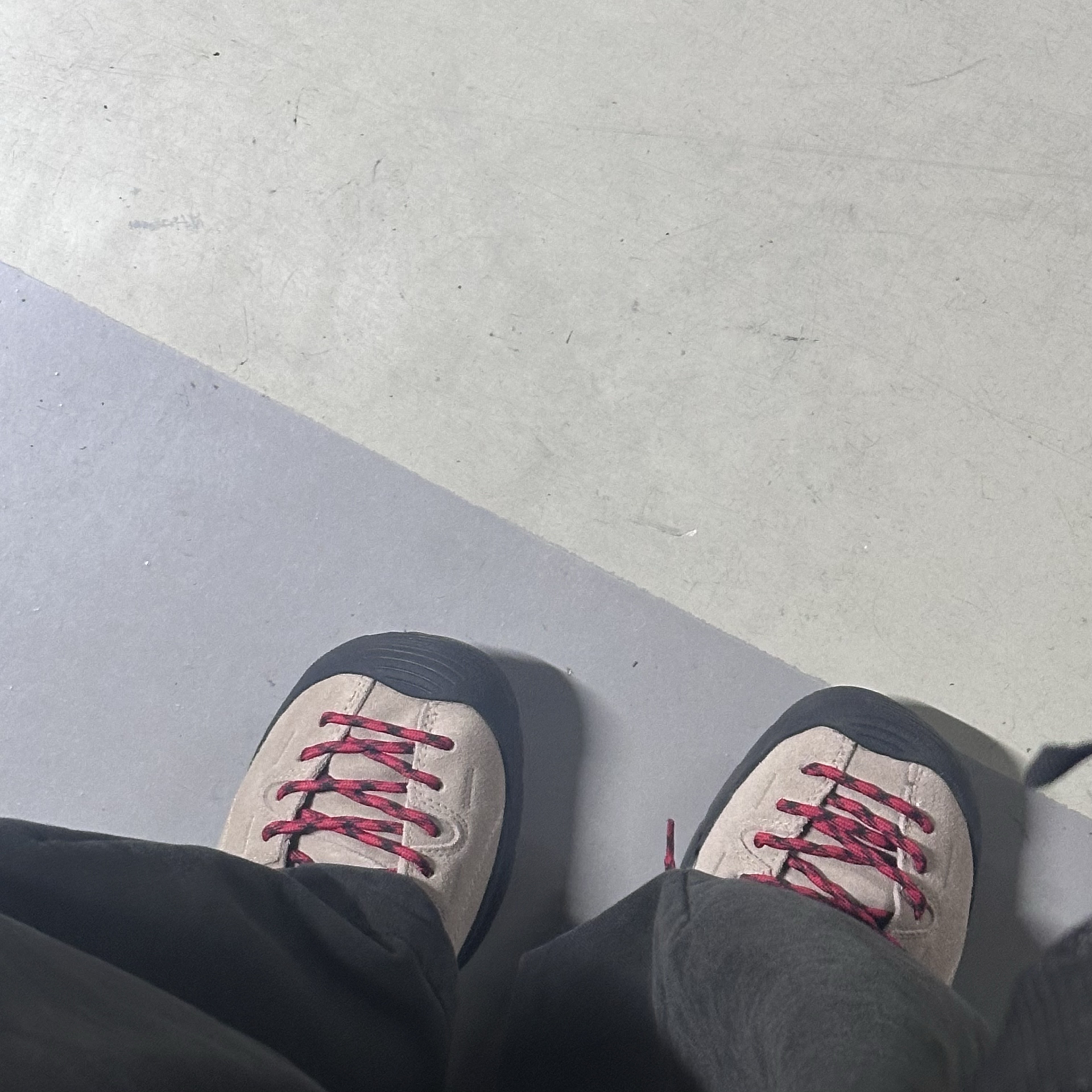 𝘣𝘪𝘨𝘸𝘢𝘷𝘦𝘦𝘦    𓂂𓏸