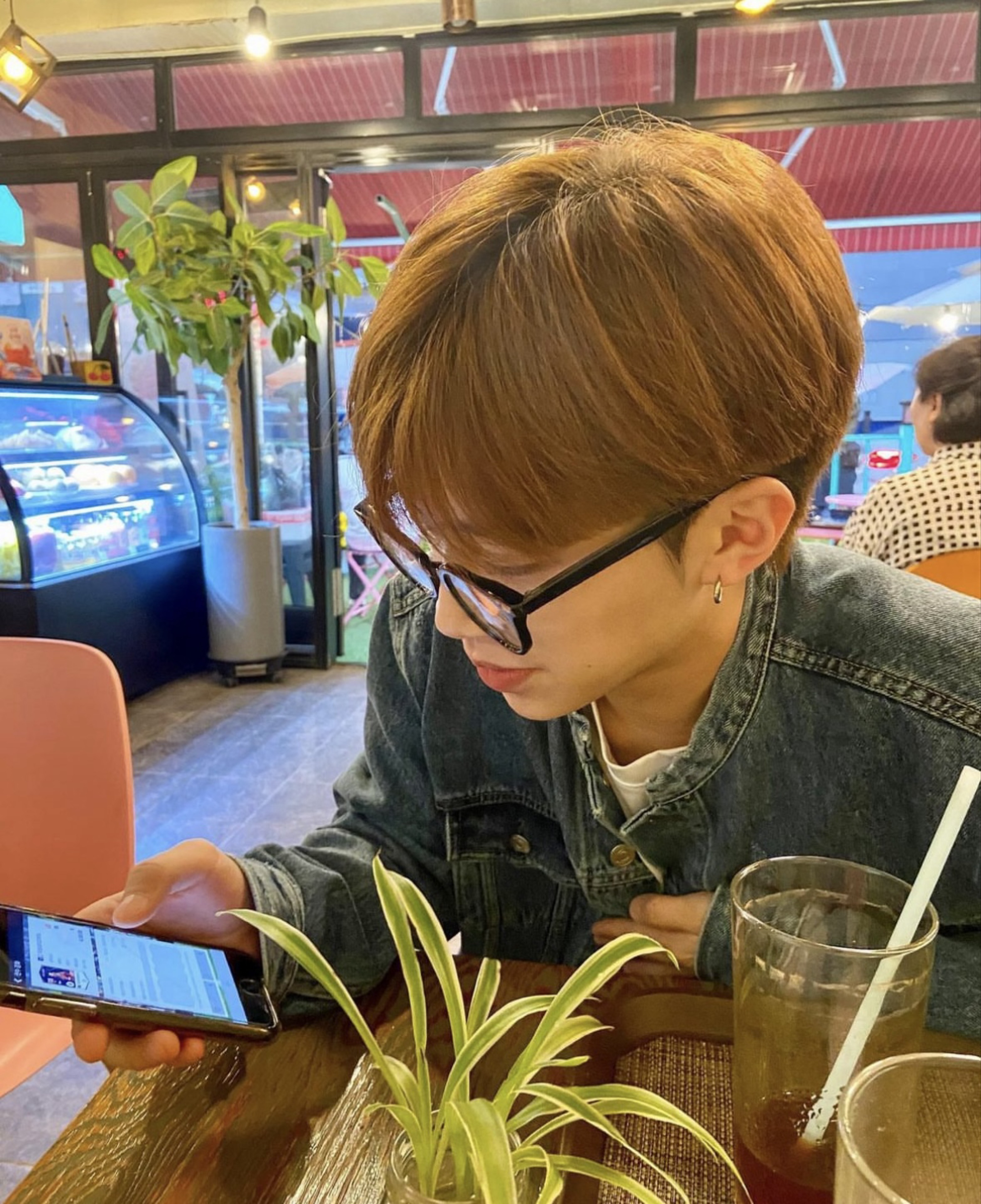 찐찐우 【:D】