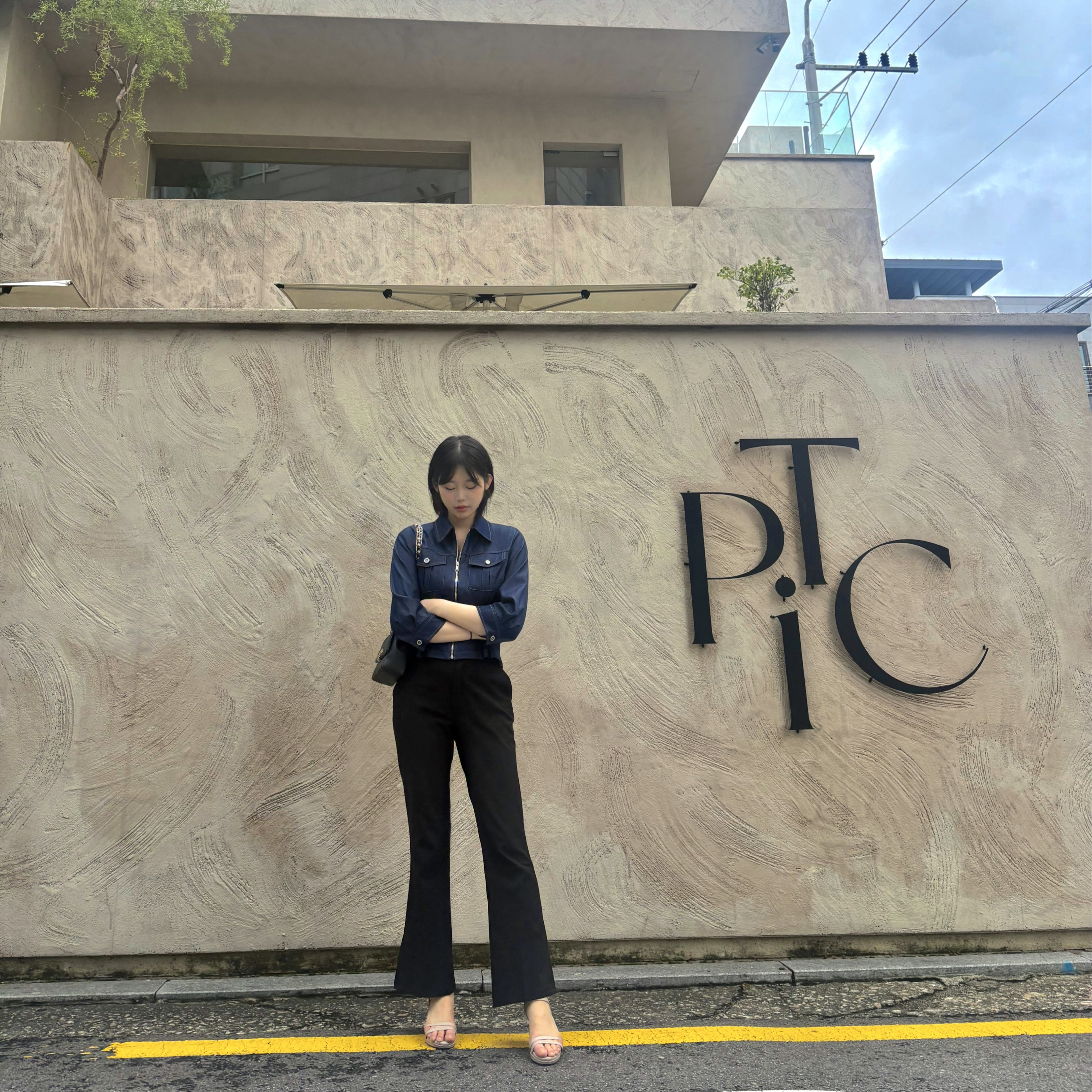 ˚₊ 라유리지롱 ⚸