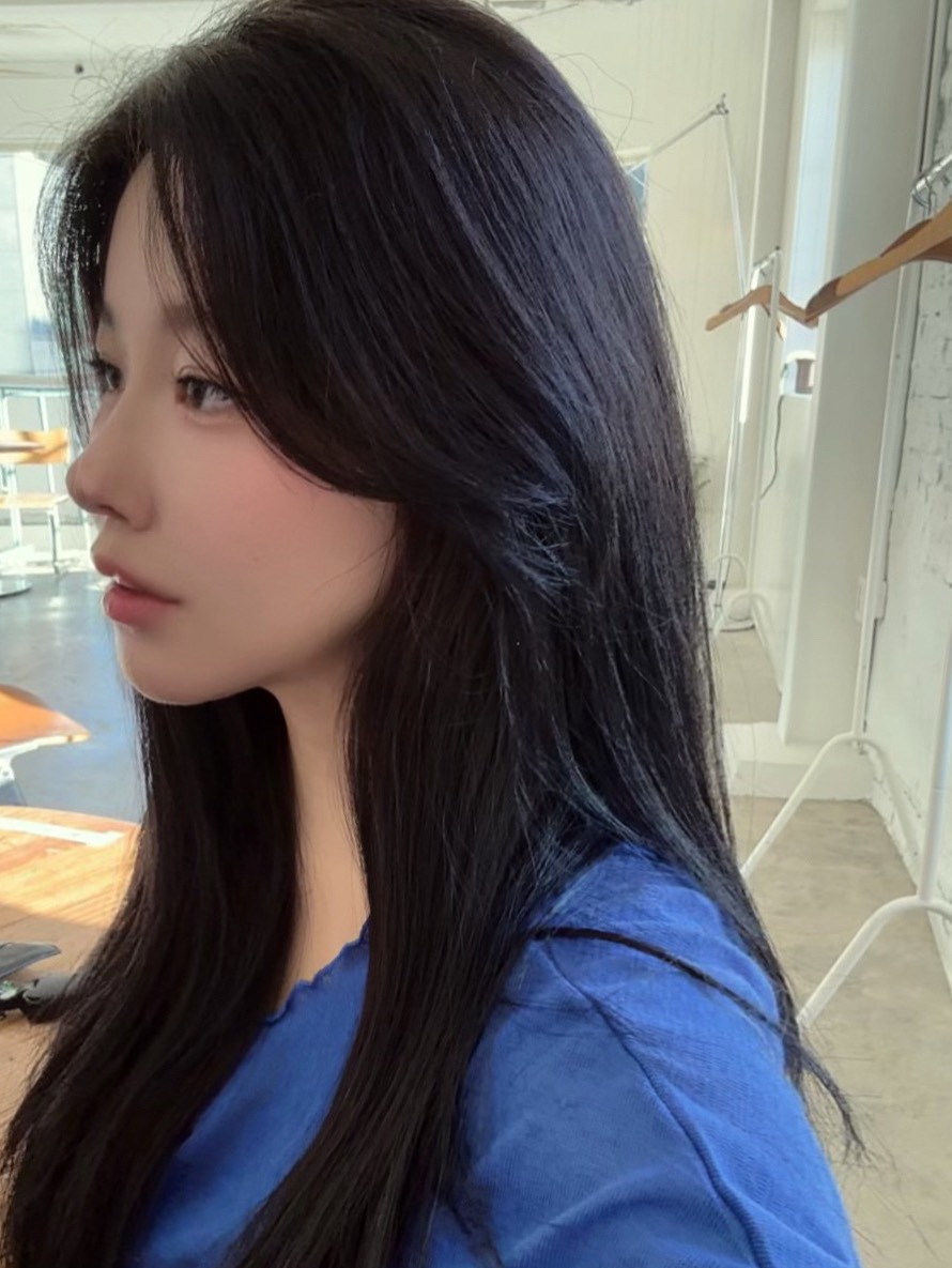 여 지 니ɪɴɢ