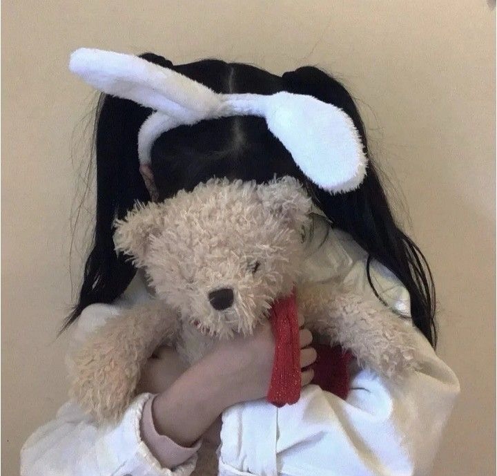 하 윤 ☾ ·*
