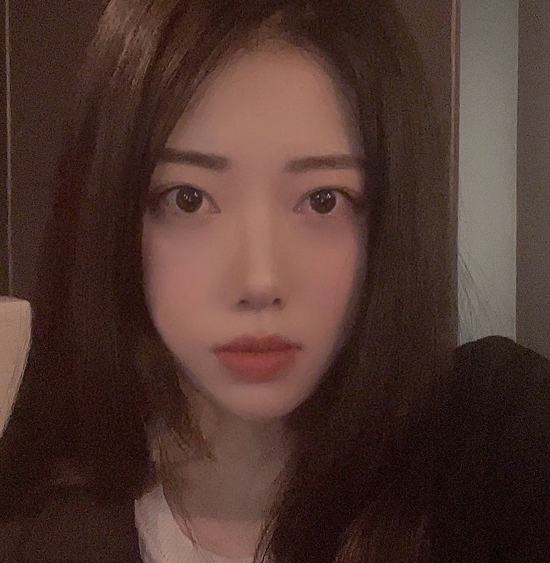 하 영