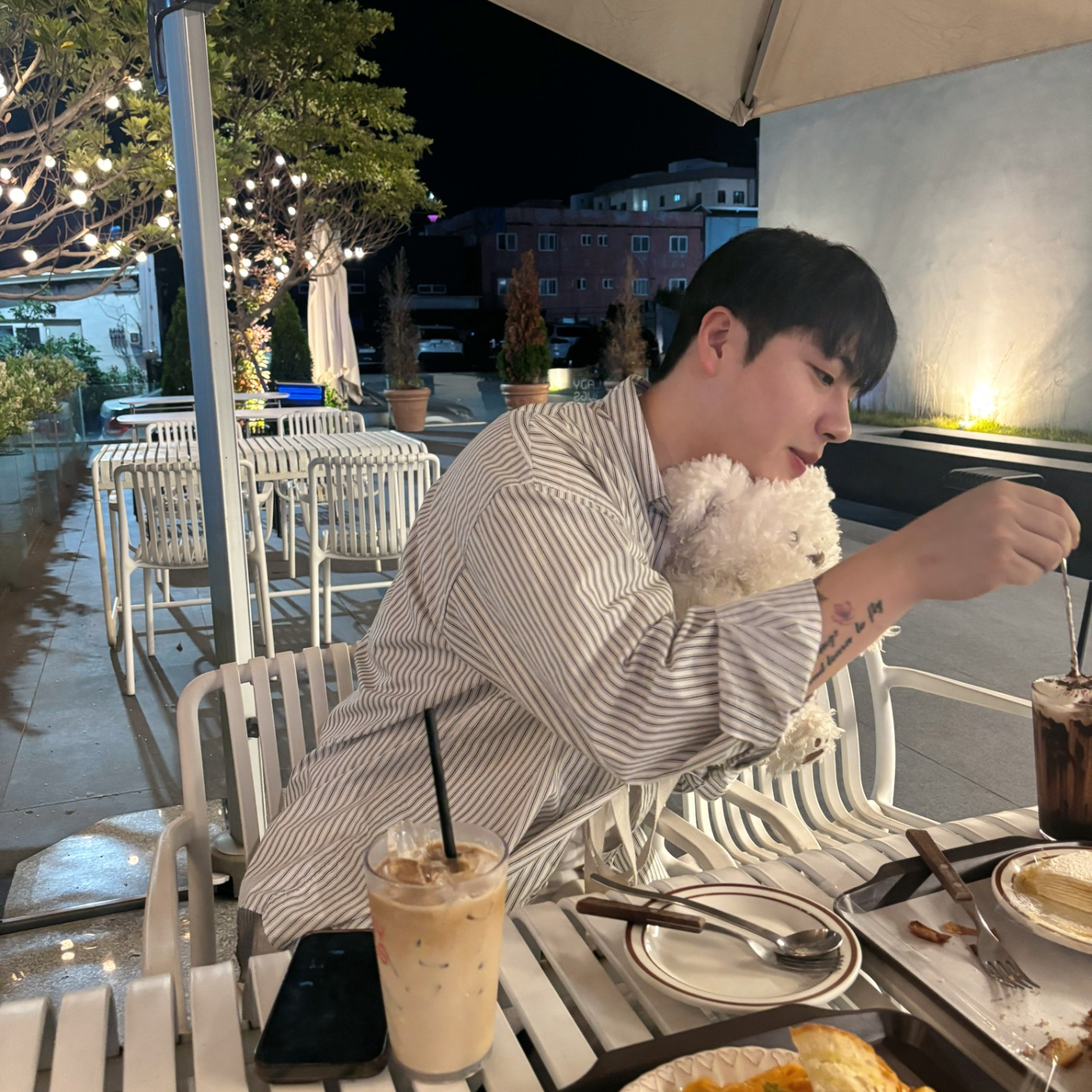 ପ 신힝구🪽     🎀