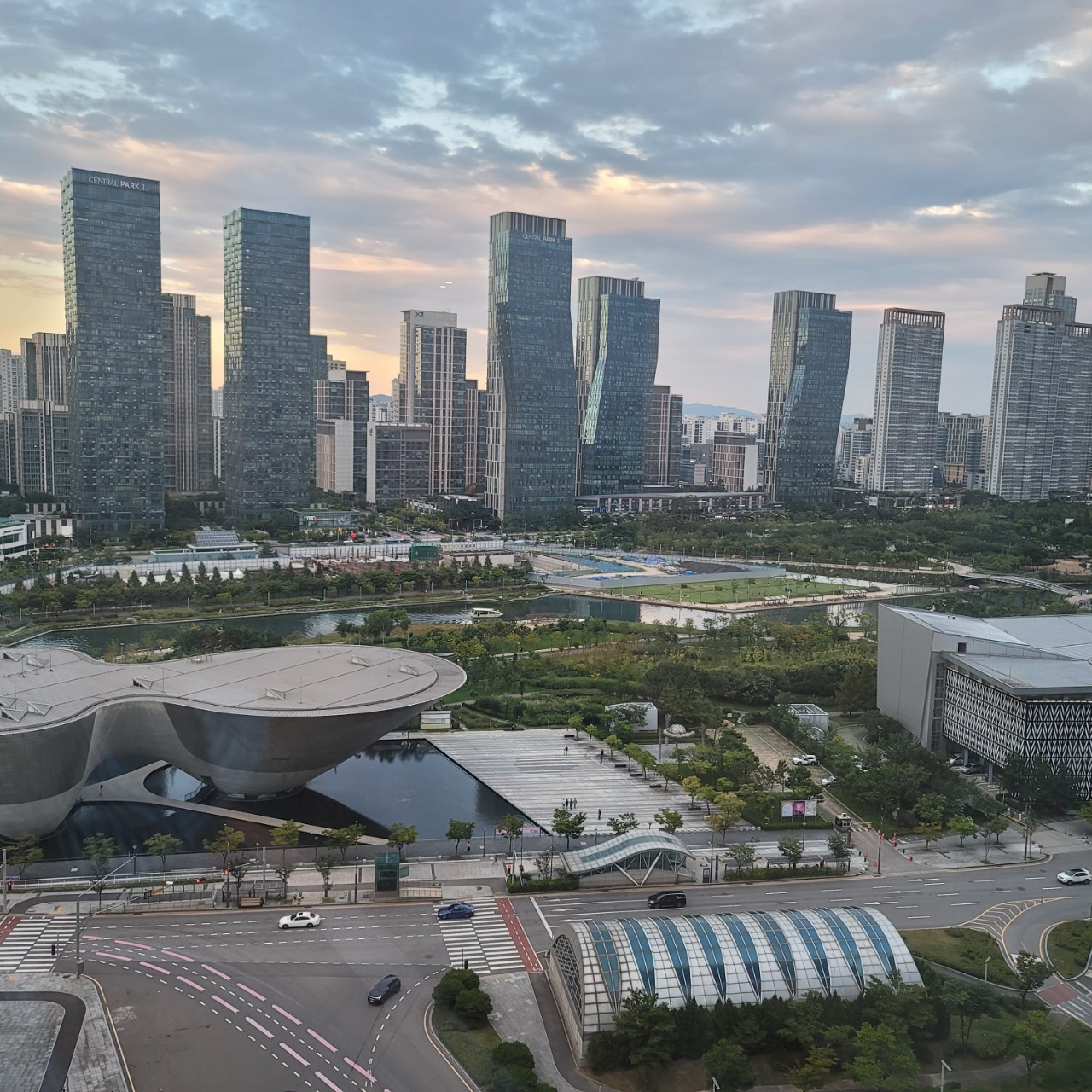 🅡ₒ𝓌ᵤₙ𖠳       이로운ᐝ