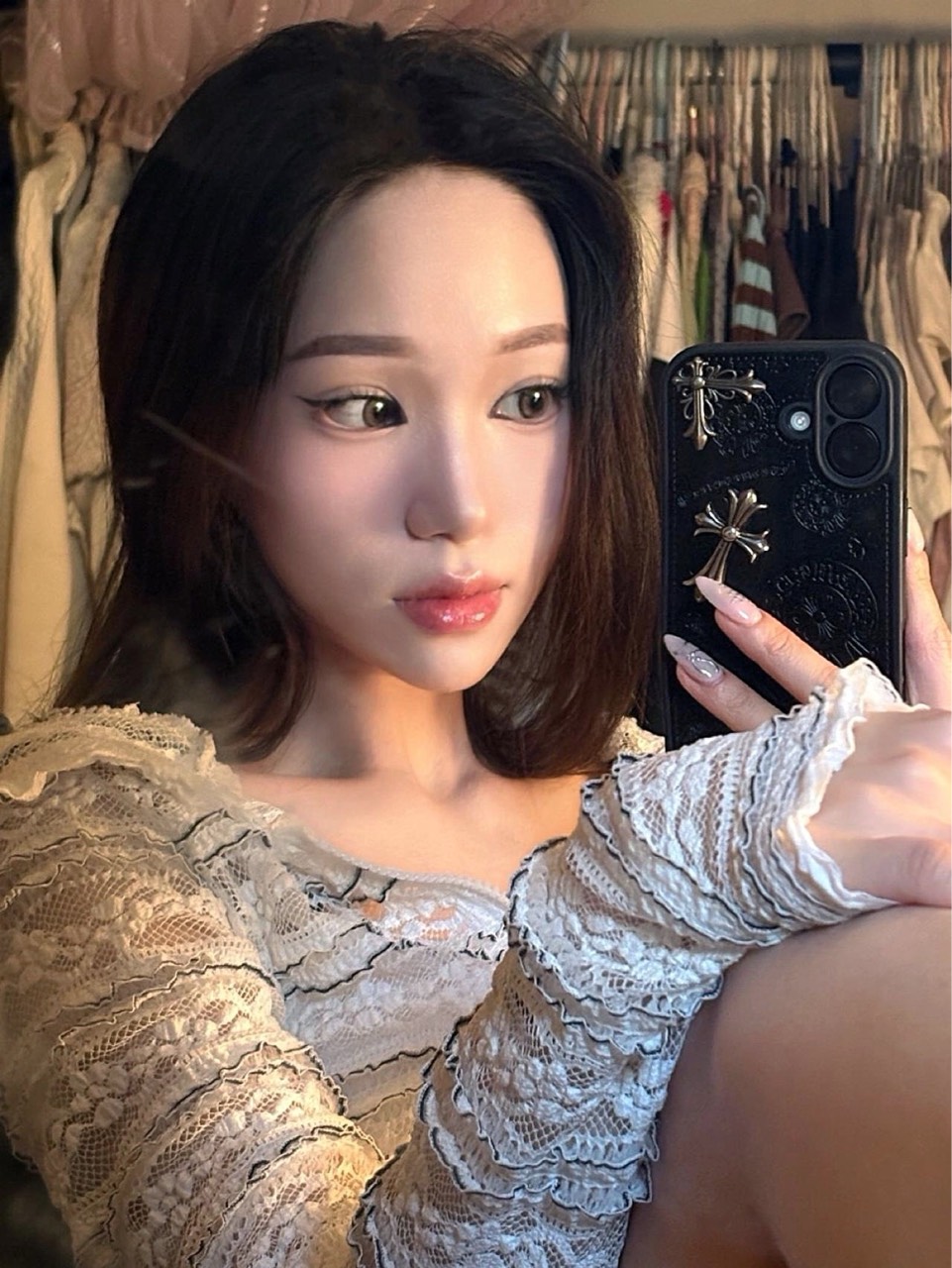 영비비😉ིྀ *ﾟ･👑