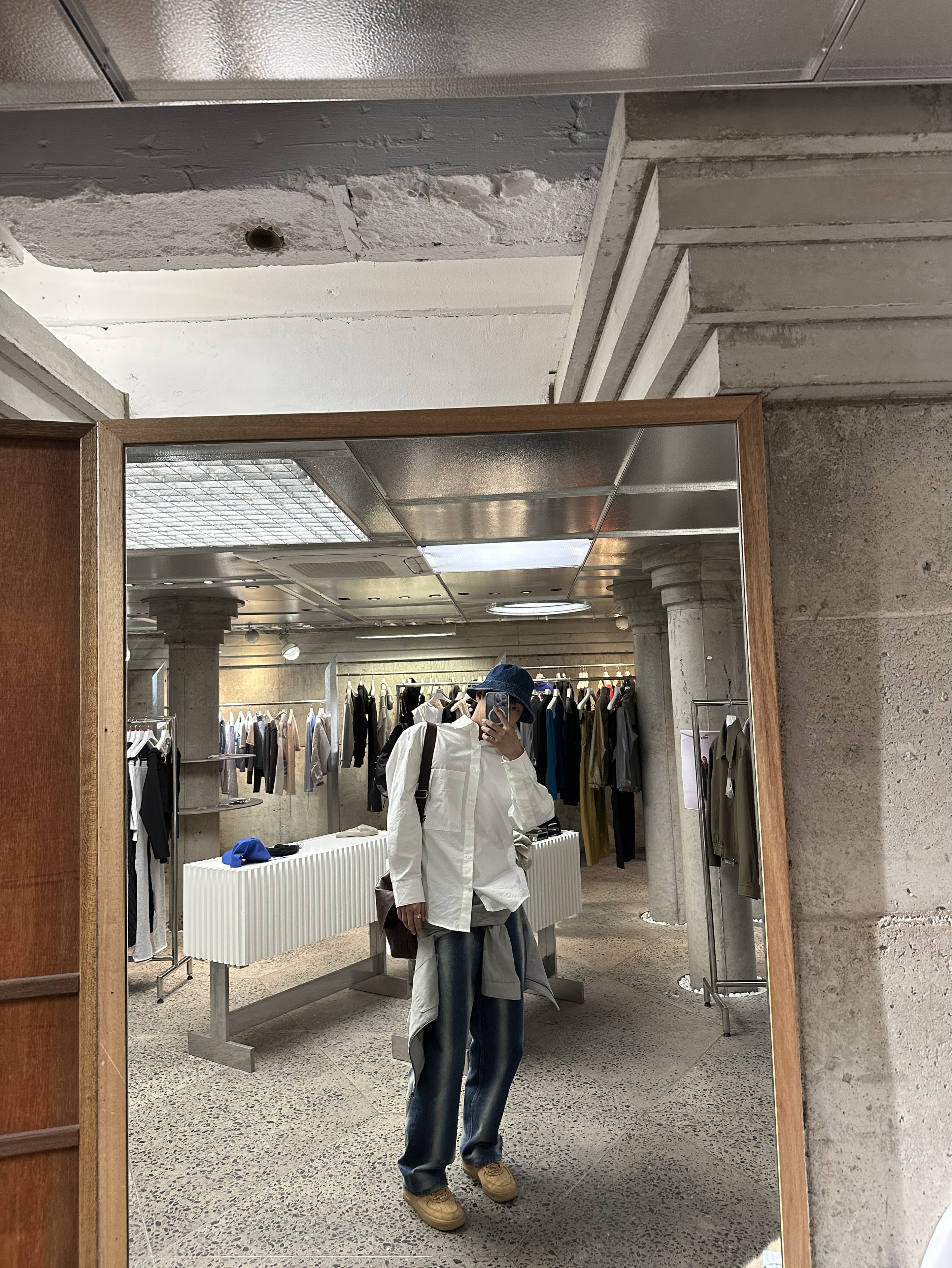 제 이‧·*