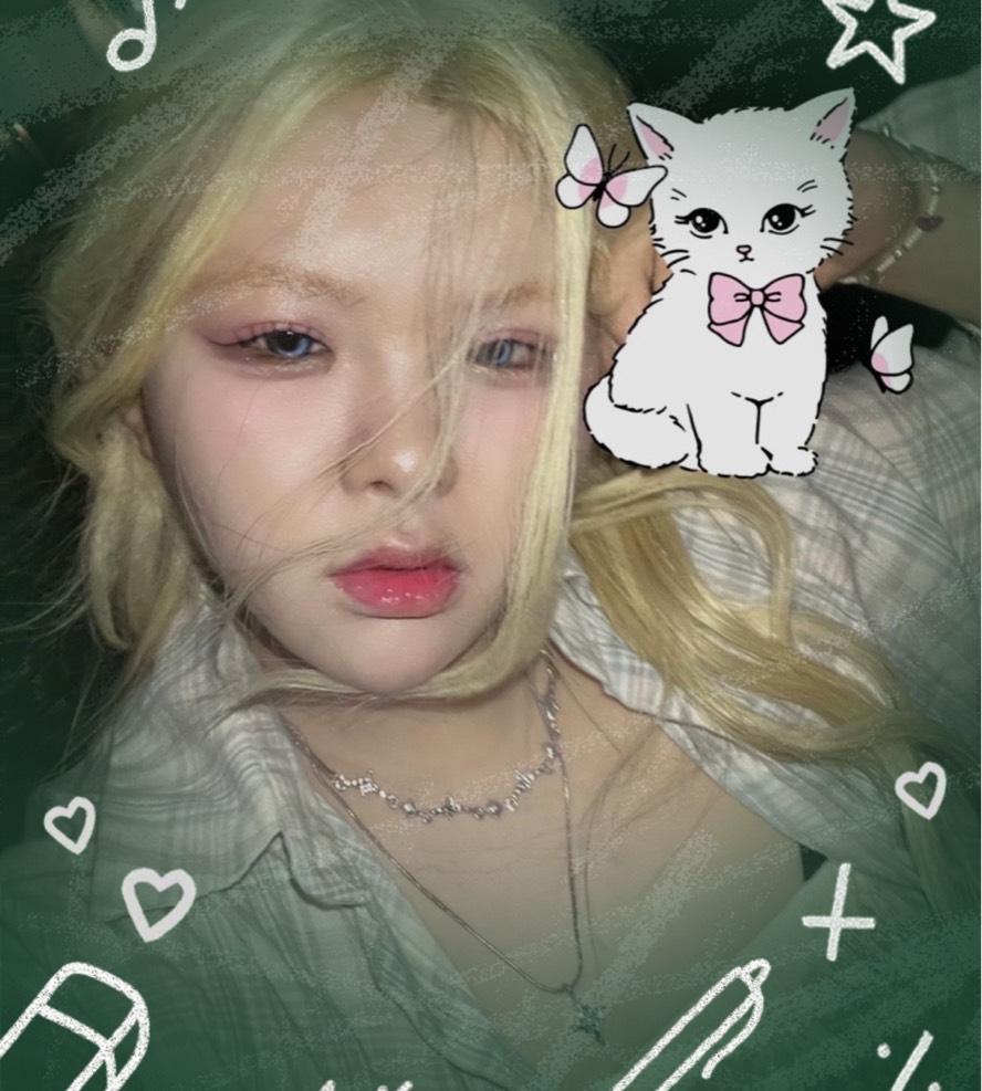 서 라  🝜