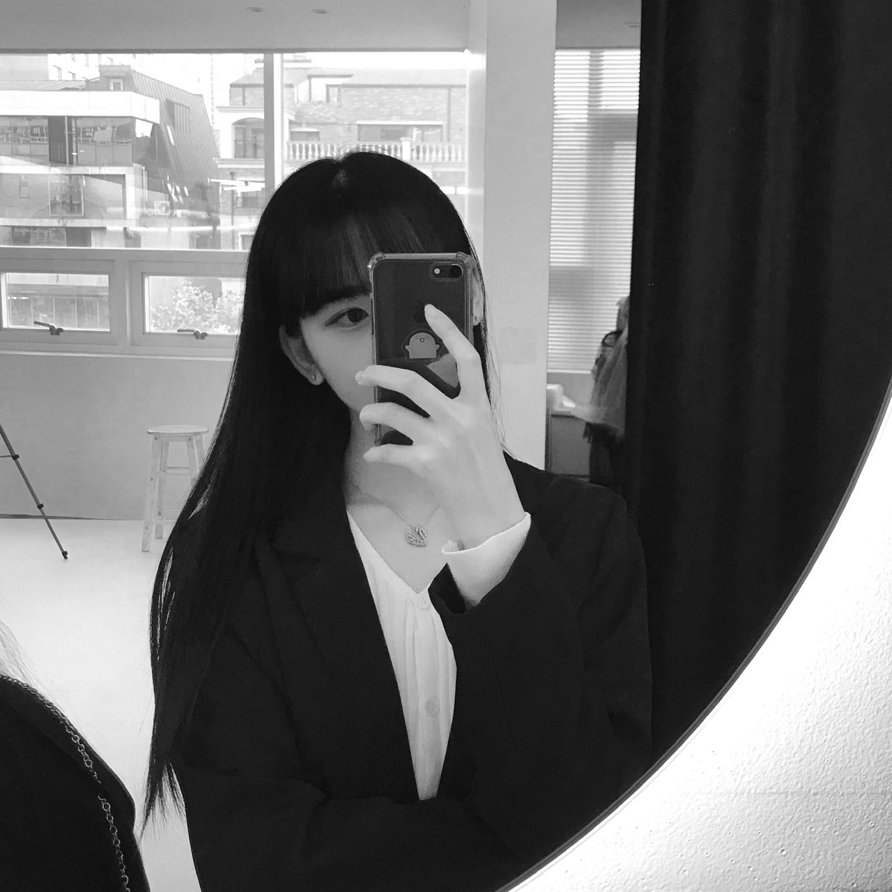 아  윤