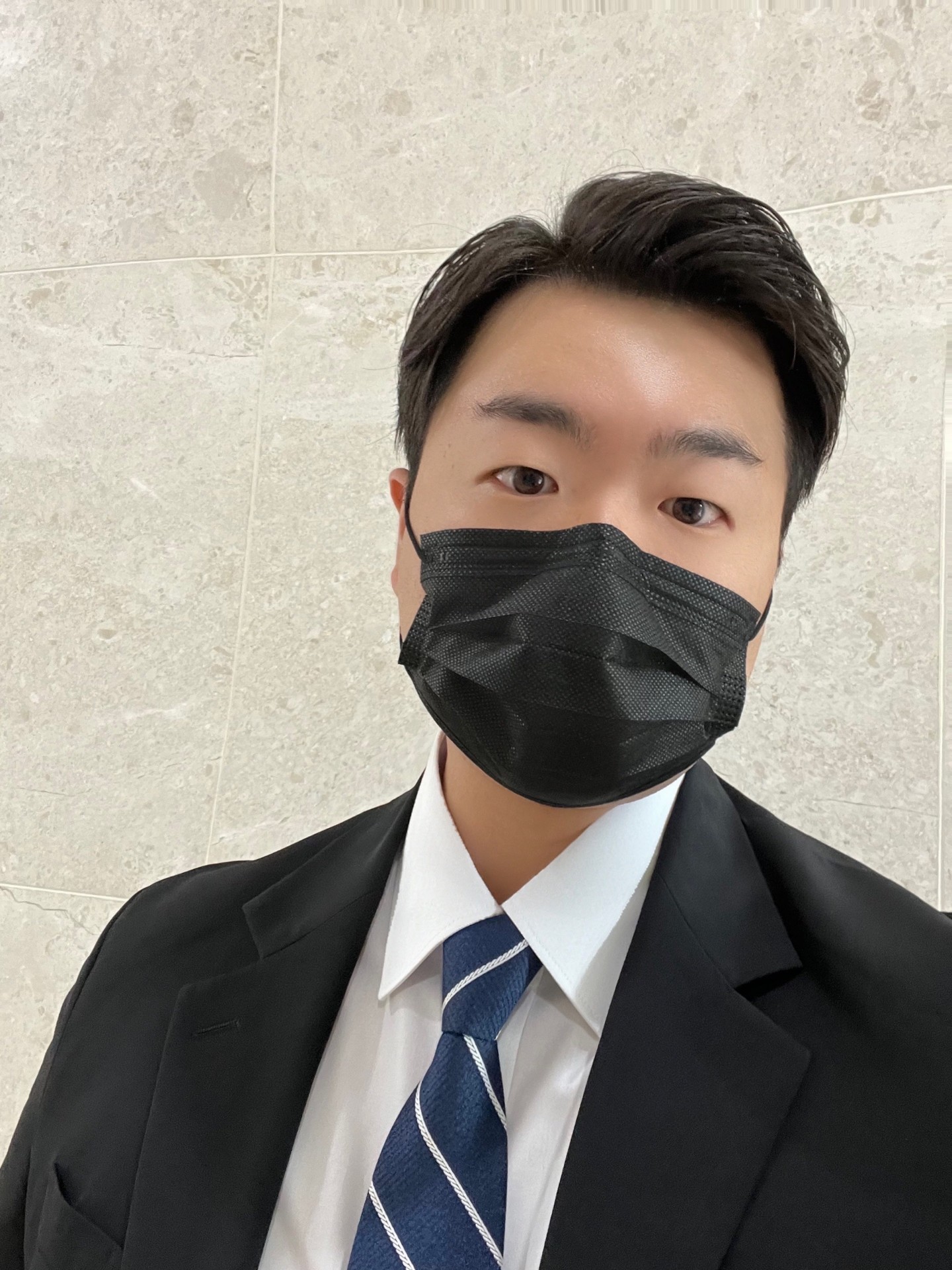 건