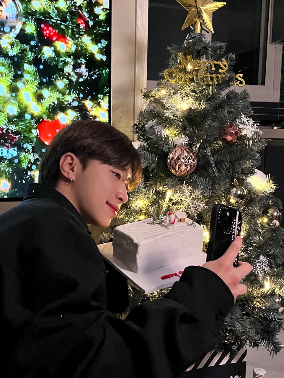 찐찐우 【:D】